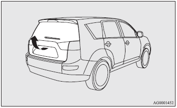 1. After unlocking the tailgate, pull the handle and lift the upper gate.